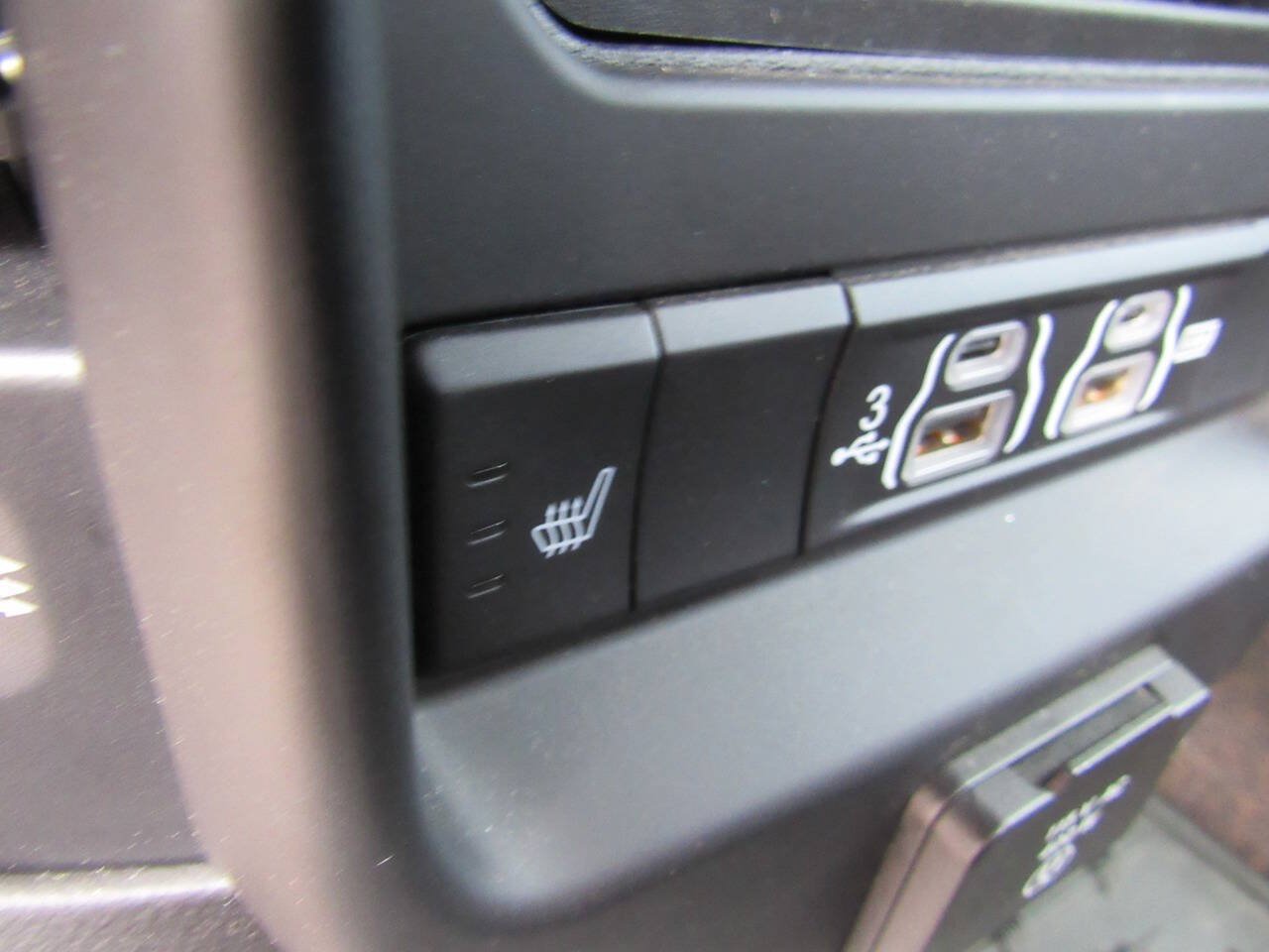 Used 2020 RAM 2500 Limited AWD/4WD image 49
