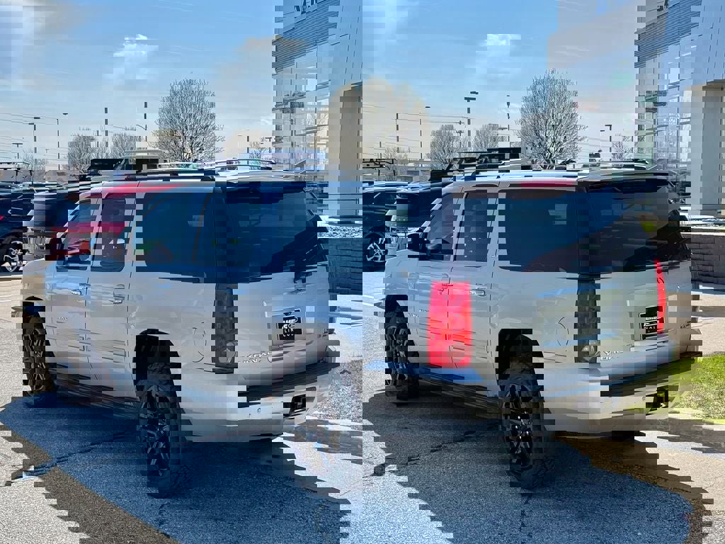 Used 2013 GMC Yukon XL SLT AWD/4WD image 4