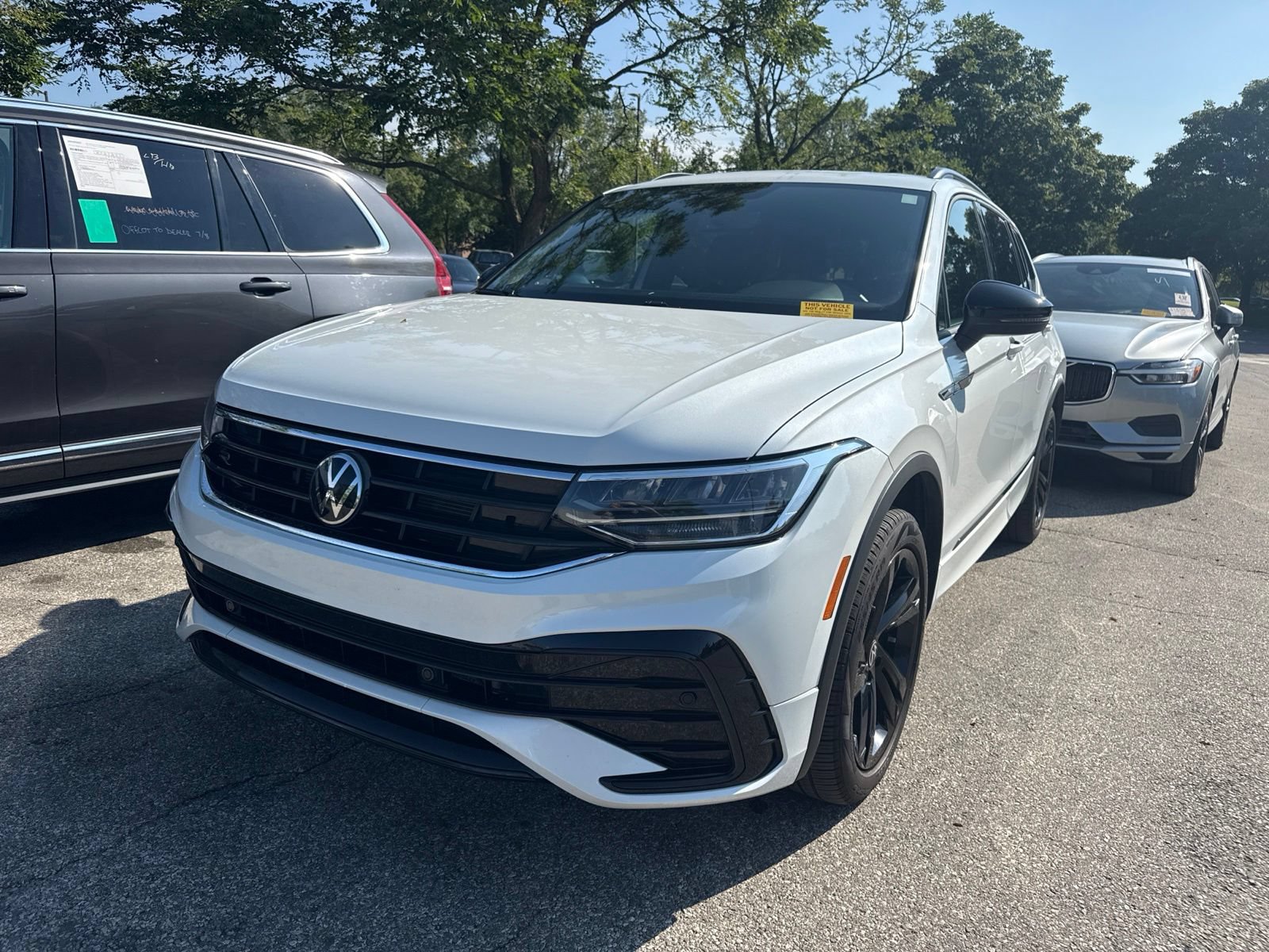 Used 2024 Volkswagen Tiguan SE R-Line