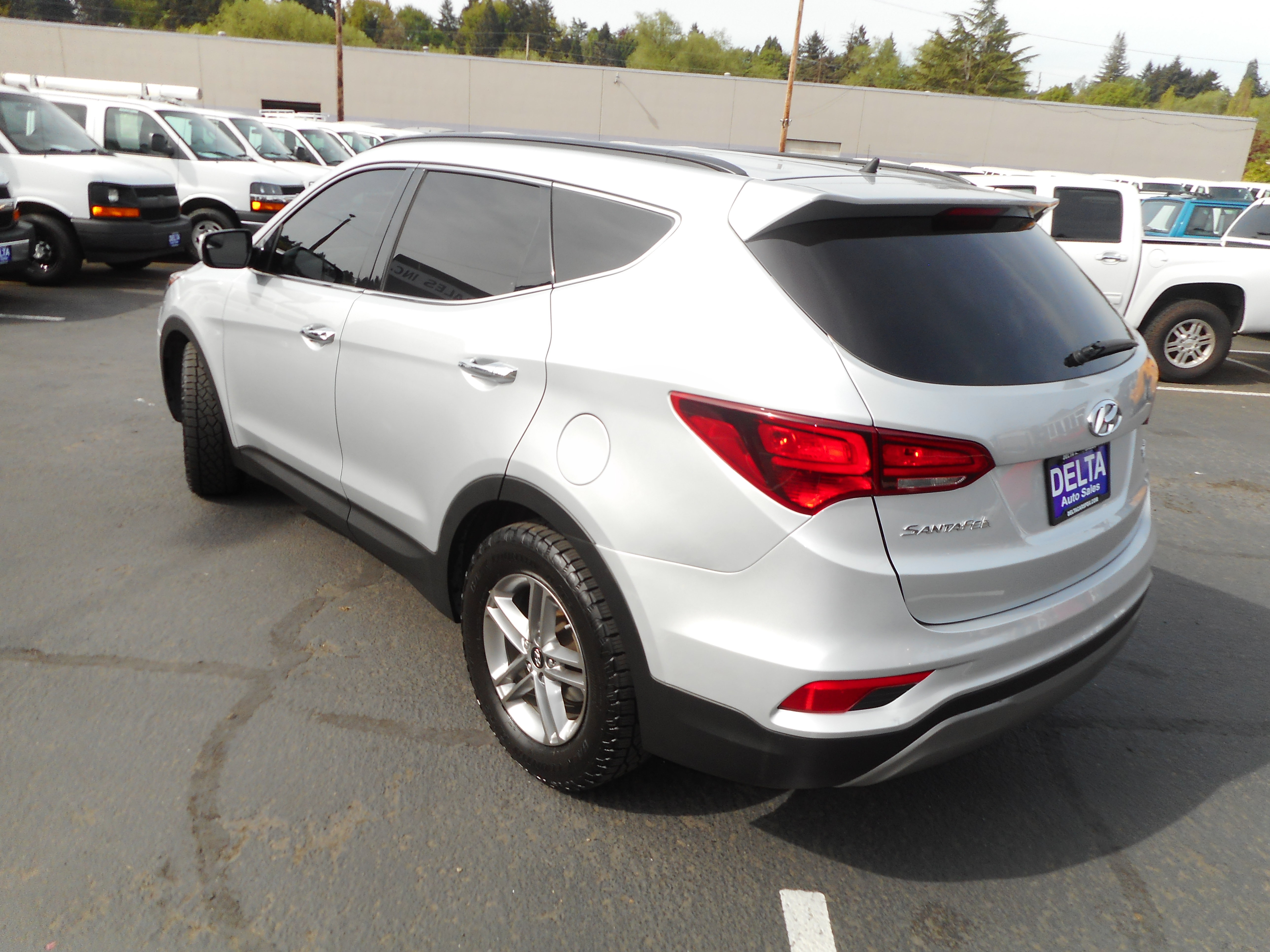 Used 2018 Hyundai Santa Fe Sport w/ 2.4L Value Package 02 AWD/4WD image 8