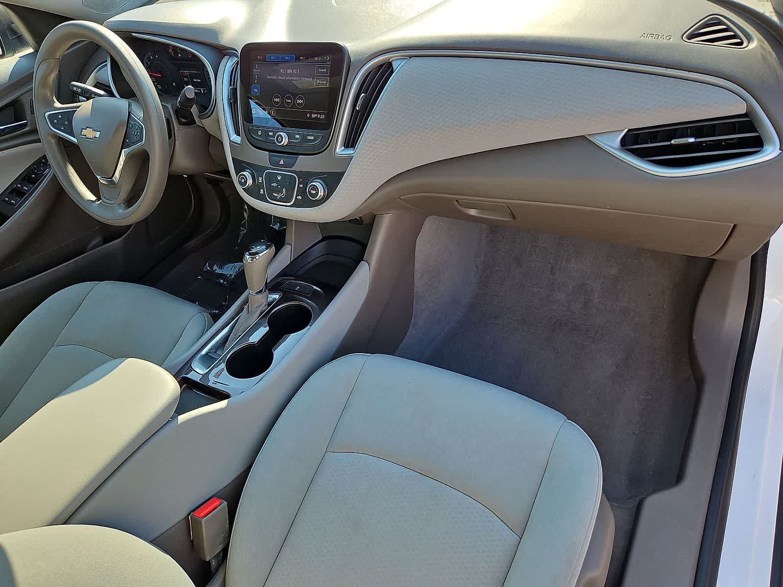 Used 2019 Chevrolet Malibu LS FWD image 32