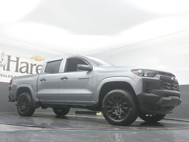 Used 2026 Chevrolet Colorado W/T image 2