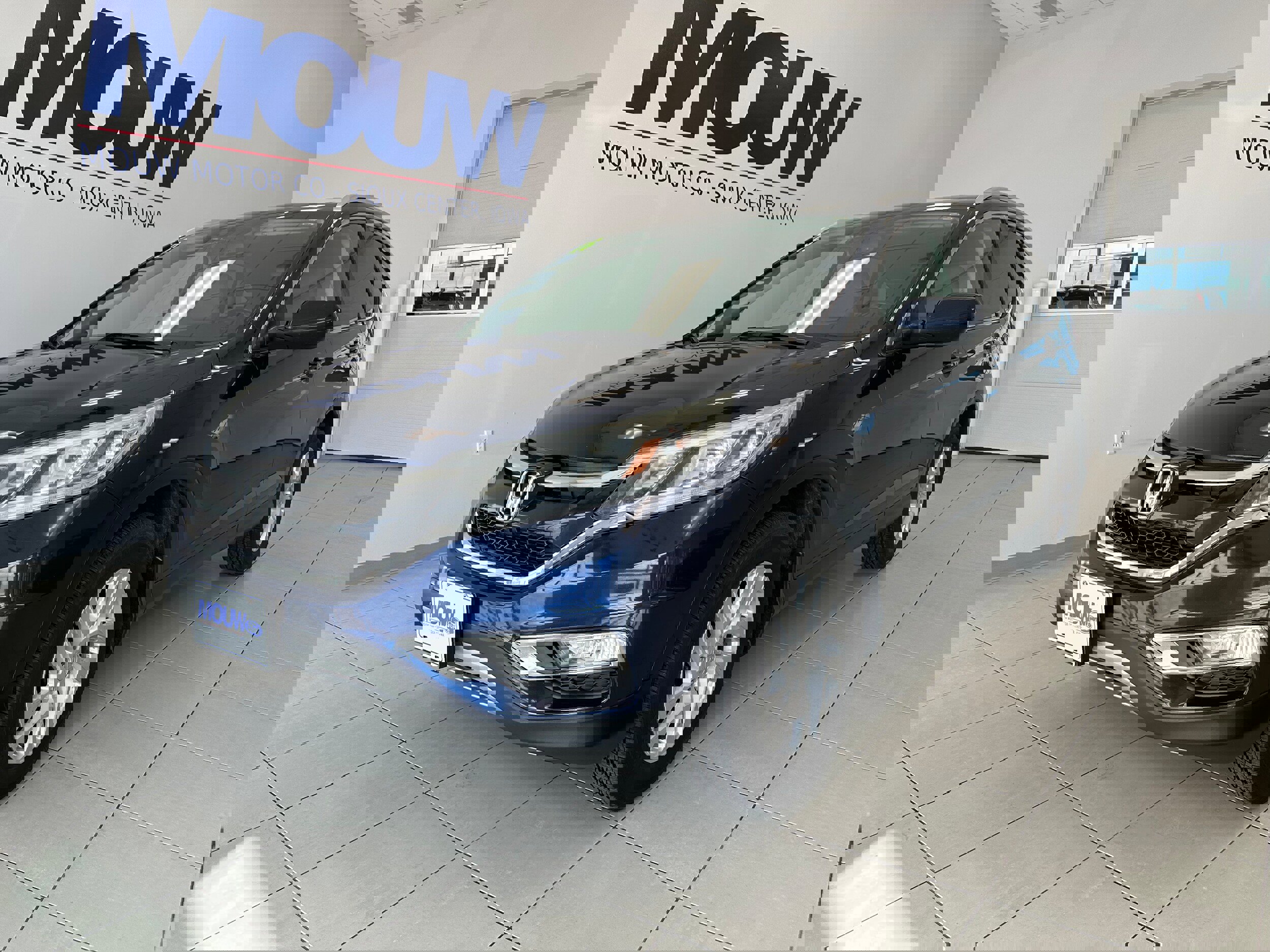 Used 2016 Honda CR-V EX-L image 2