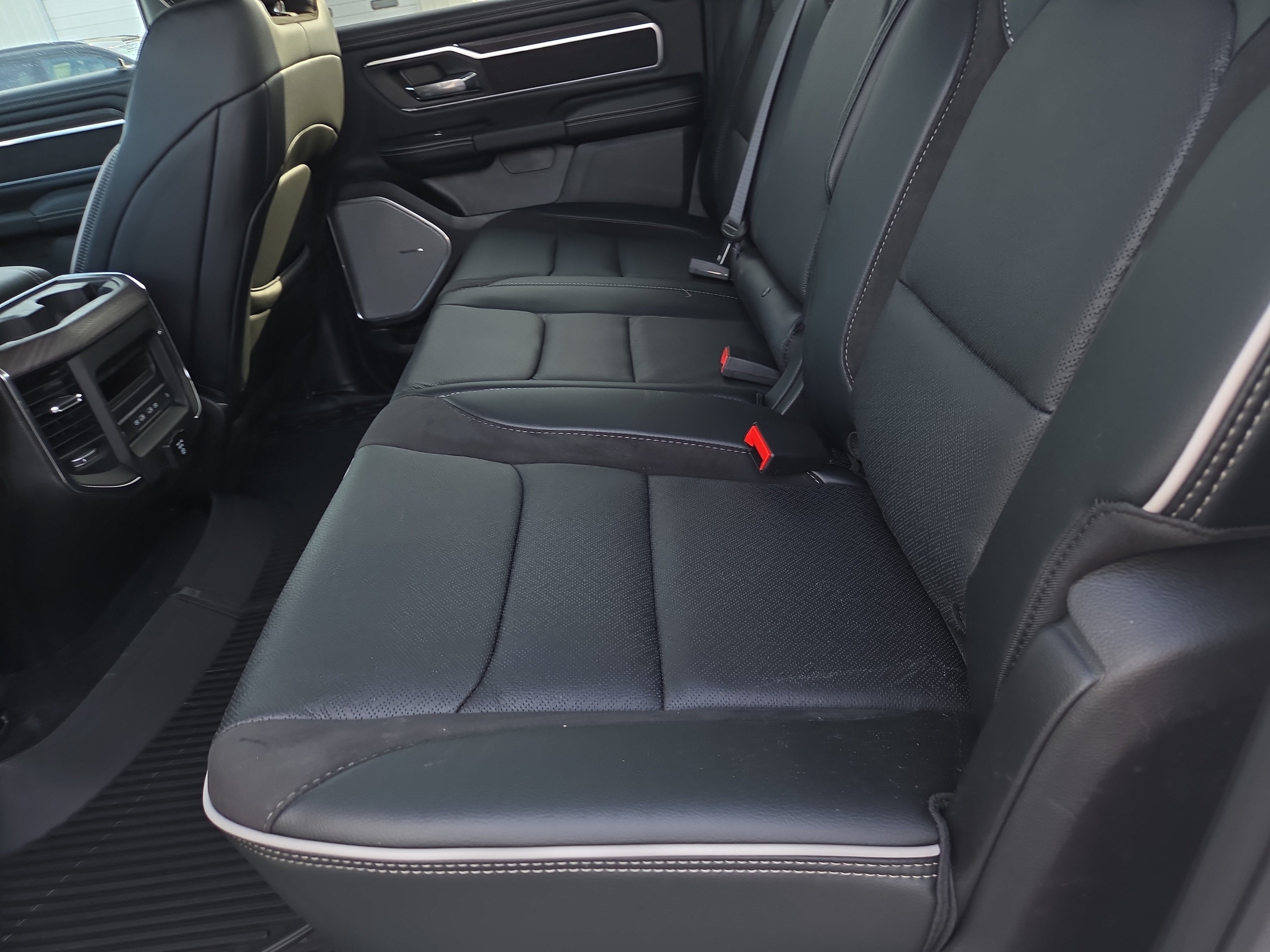 New 2026 RAM 1500 Laramie w/ Night Edition AWD/4WD image 6