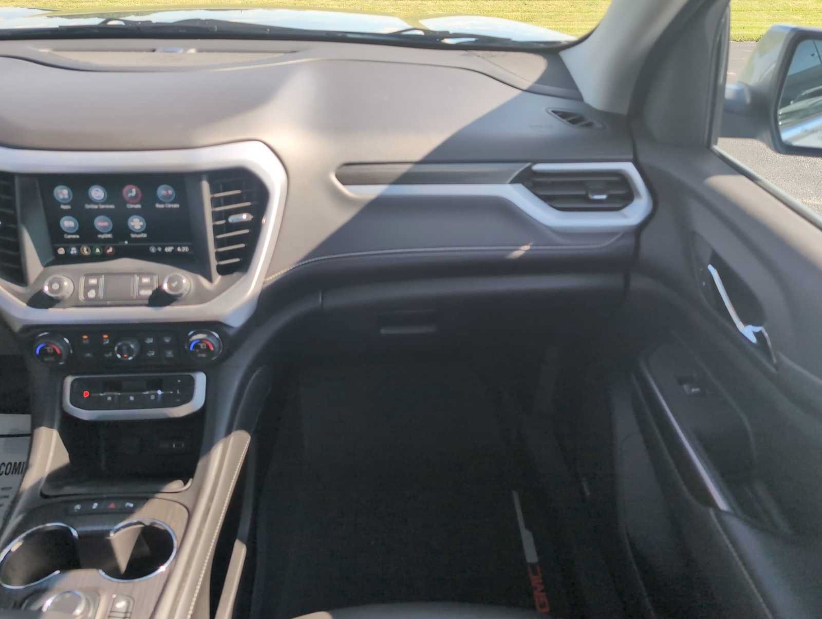 Used 2023 GMC Acadia SLT w/ Preferred Package FWD image 29