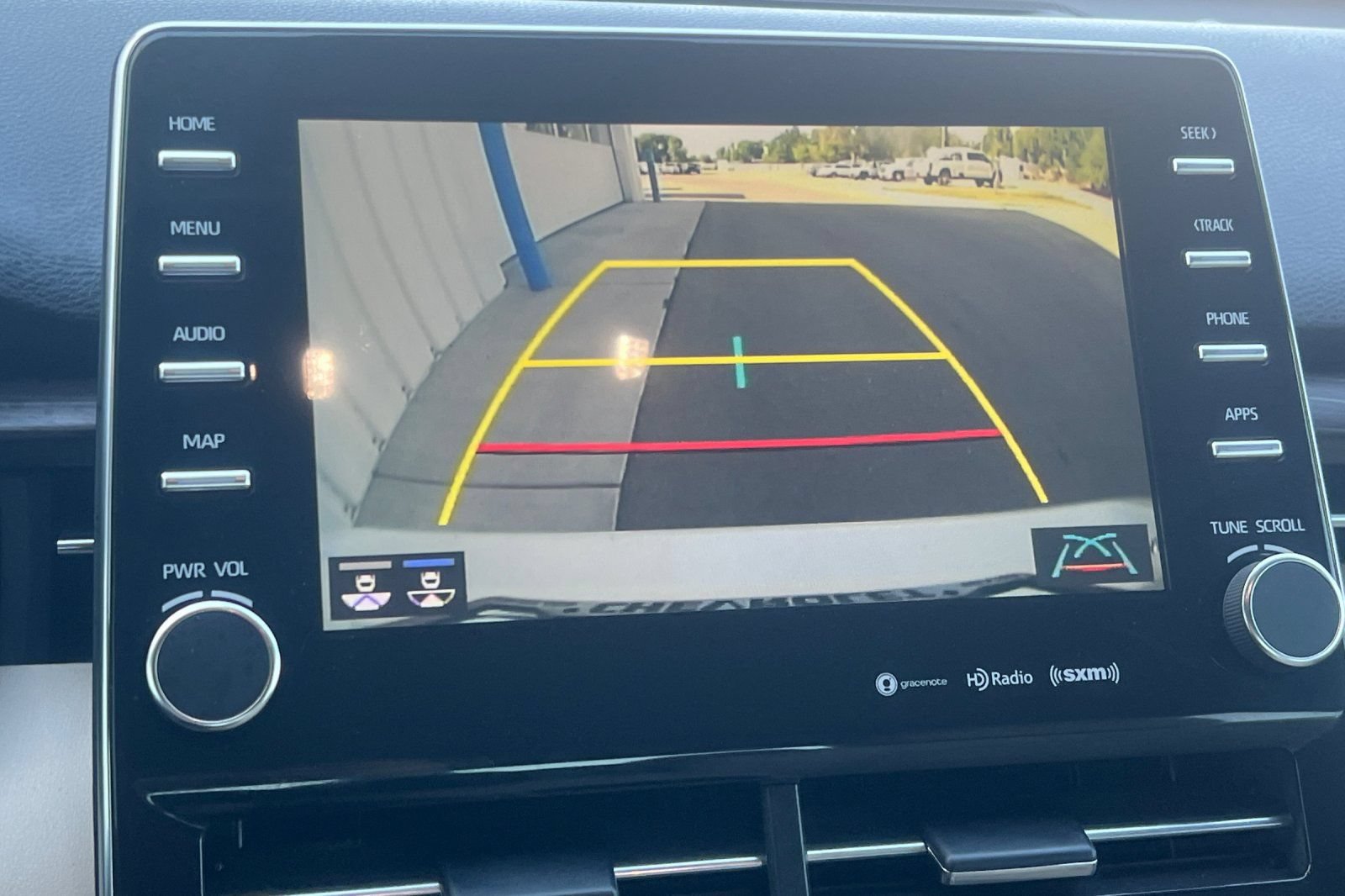 Used 2019 Toyota Avalon XLE w/ Moonroof Package FWD image 15