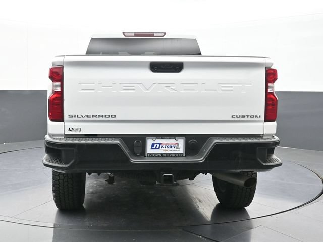Used 2024 Chevrolet Silverado 2500 Custom w/ Custom Convenience Package AWD/4WD image 10