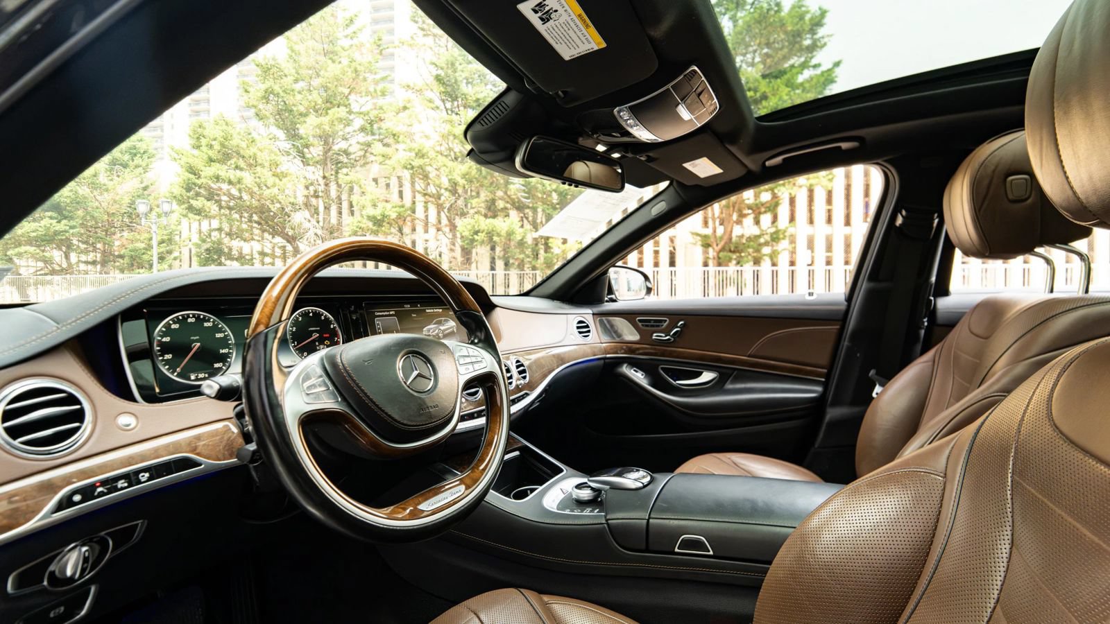 Used 2015 Mercedes-Benz S 550 4MATIC Sedan image 32