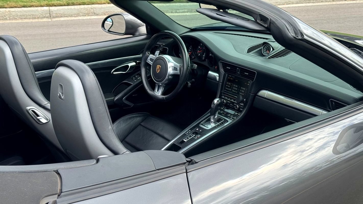 Used 2016 Porsche 911 Carrera RWD image 35