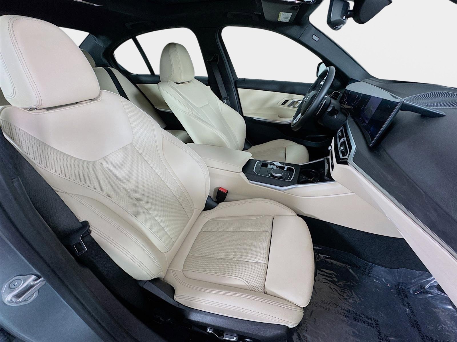 Used 2024 BMW 330i Sedan w/ Premium Package image 29