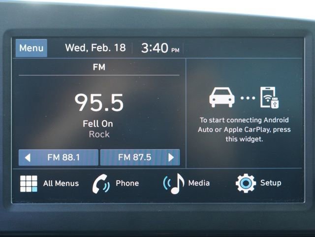 Used 2025 Hyundai Elantra SE image 19