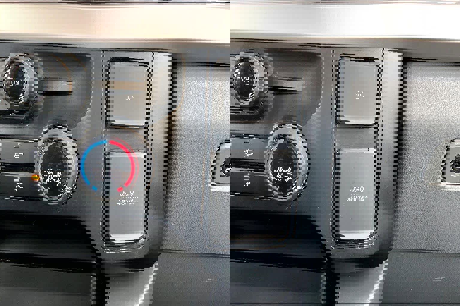 Used 2024 Ford F350 XLT w/ 360-Degree Camera Package image 35