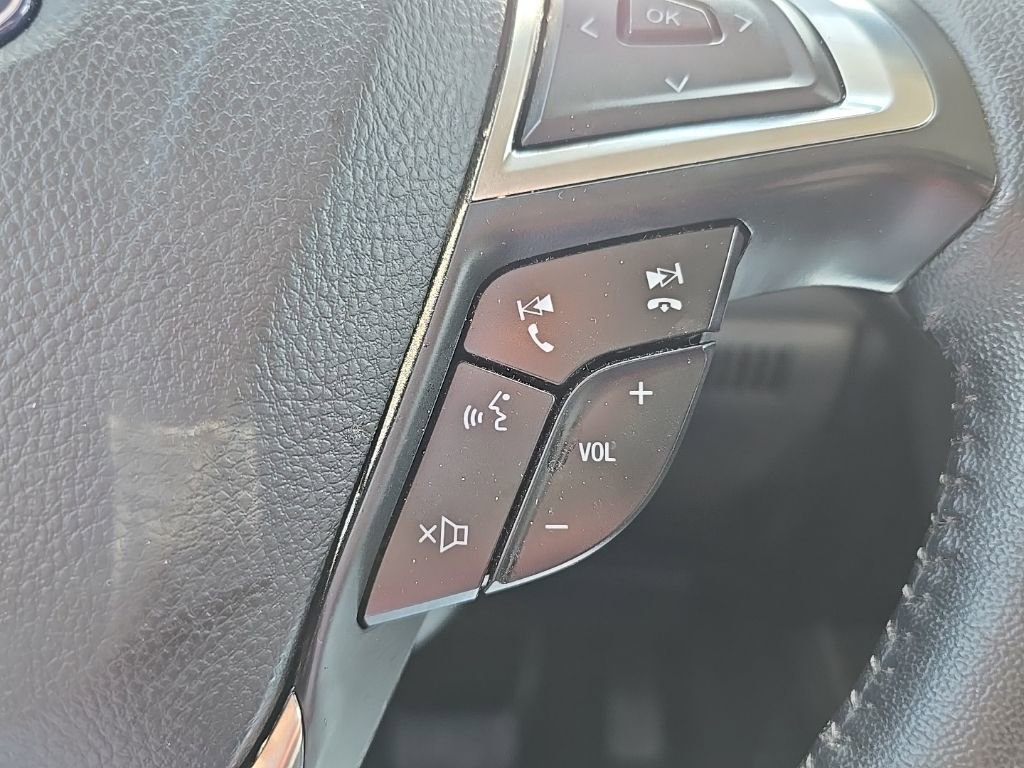 Used 2023 Ford Edge SEL AWD/4WD image 22