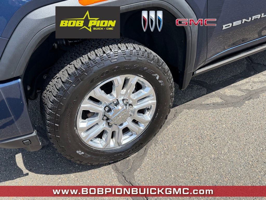 Used 2023 GMC Sierra 3500 Denali w/ Denali Ultimate Package AWD/4WD image 7