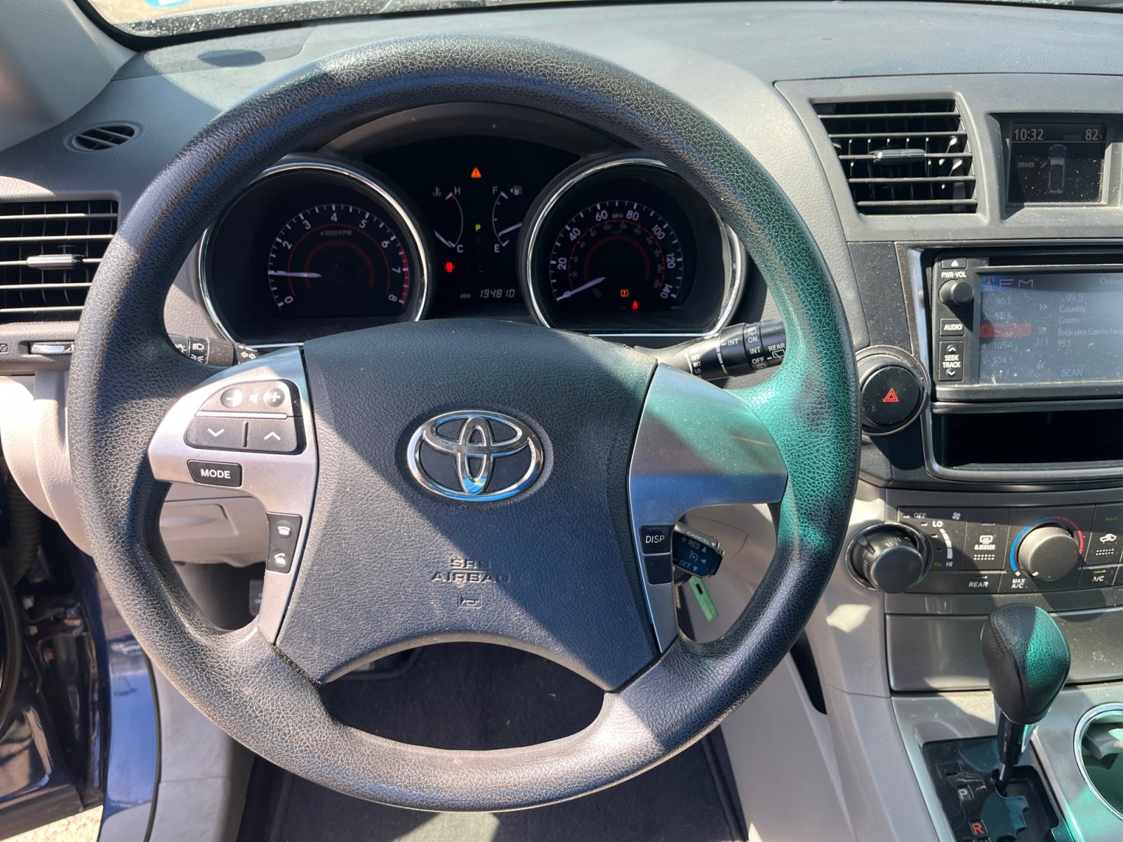 Used 2013 Toyota Highlander Plus image 9