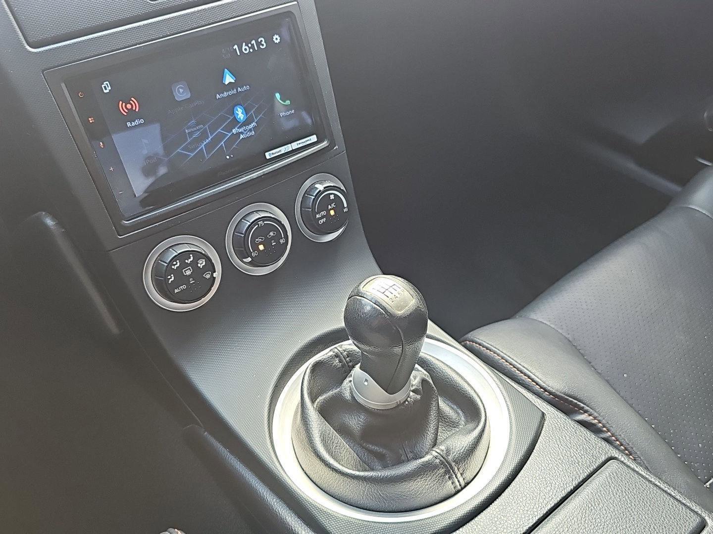 Used 2004 Nissan 350Z Touring w/ Aerodynamics Pkg image 11