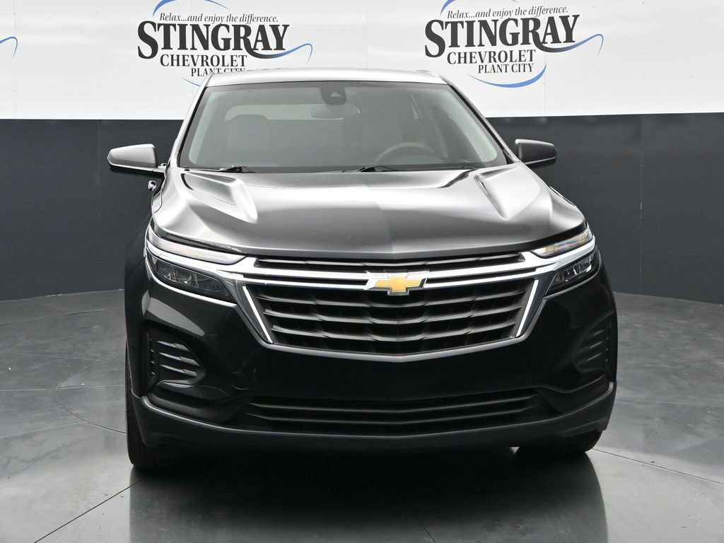 Used 2023 Chevrolet Equinox LS FWD image 2