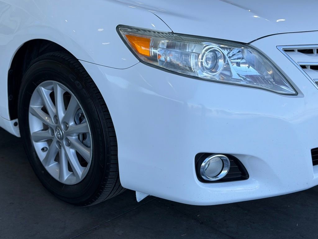 Used 2011 Toyota Camry XLE w/ XLE Extra-Value Pkg #2 image 8