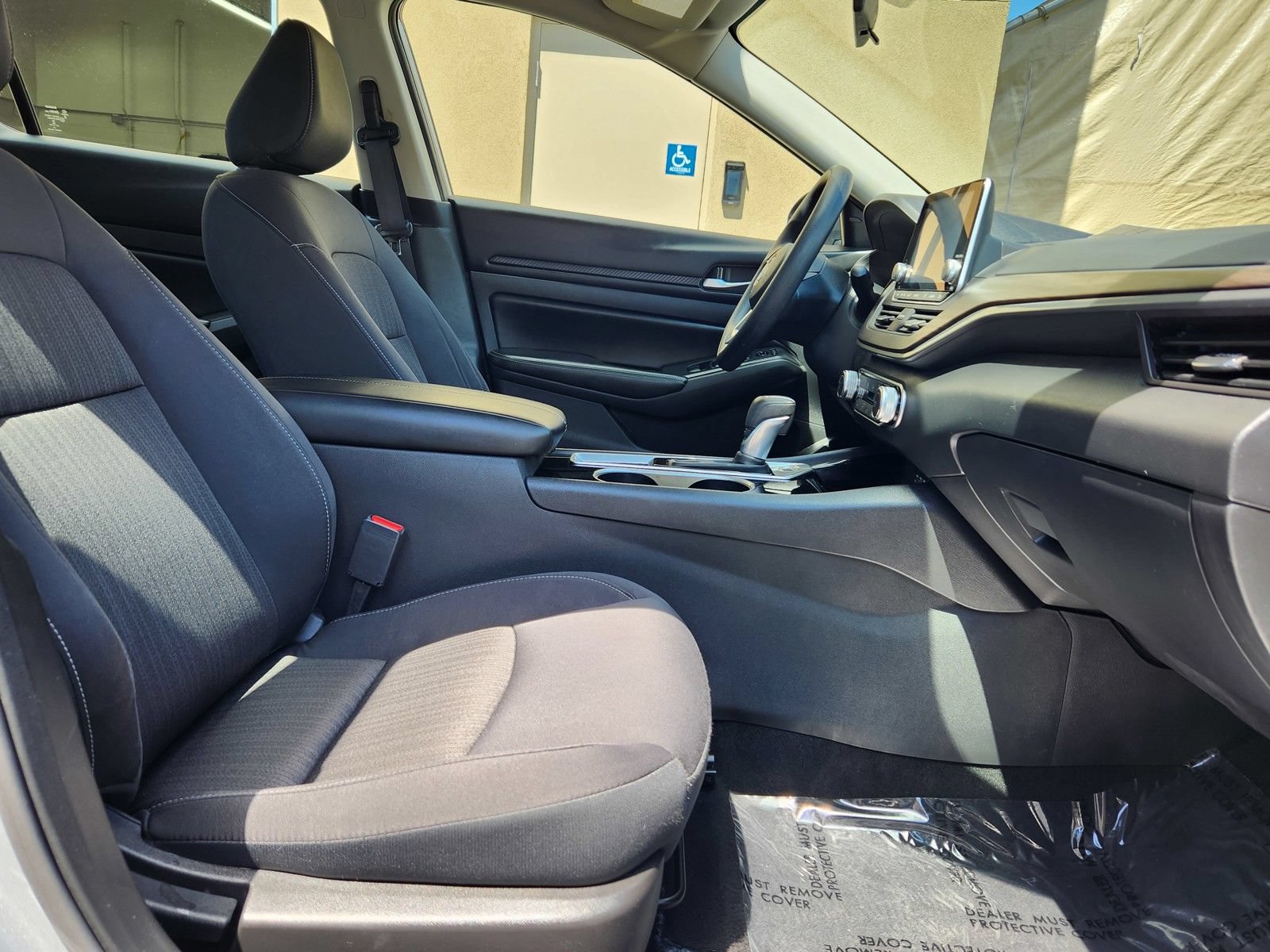 Used 2024 Nissan Altima 2.5 SV FWD image 52
