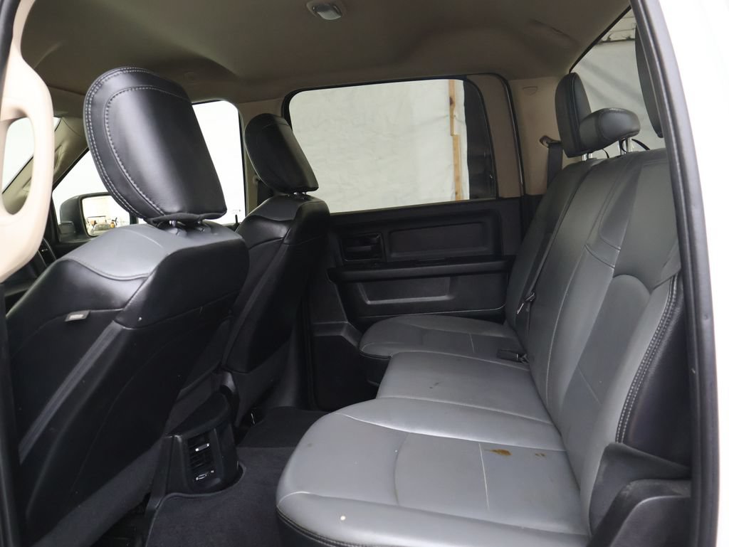 Used 2020 RAM 2500 Tradesman w/ Chrome Appearance Group RWD image 14