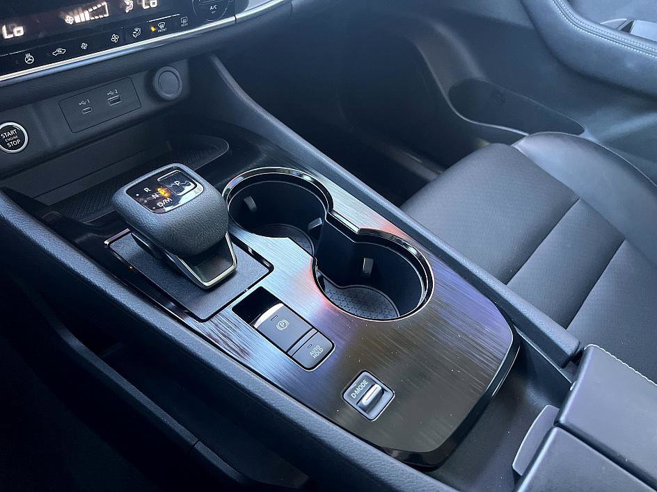 Certified 2023 Nissan Rogue SV w/ SV Premium B Package image 27