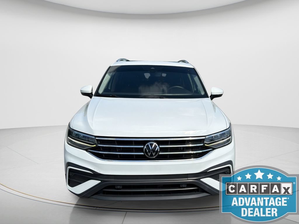 Certified 2022 Volkswagen Tiguan SE FWD image 3