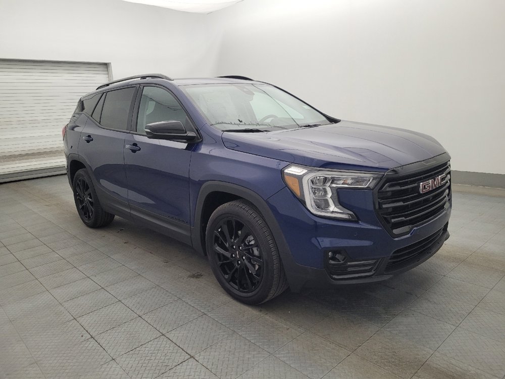 Used 2023 GMC Terrain SLT w/ Tech Package image 11