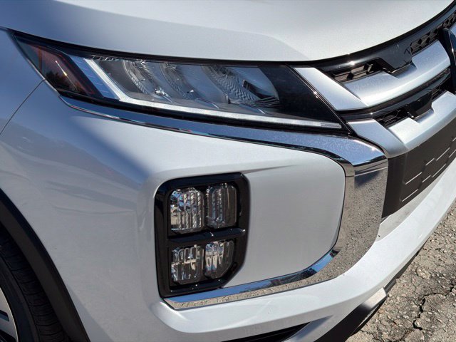 New 2027 Mitsubishi Outlander Sport SE FWD image 9