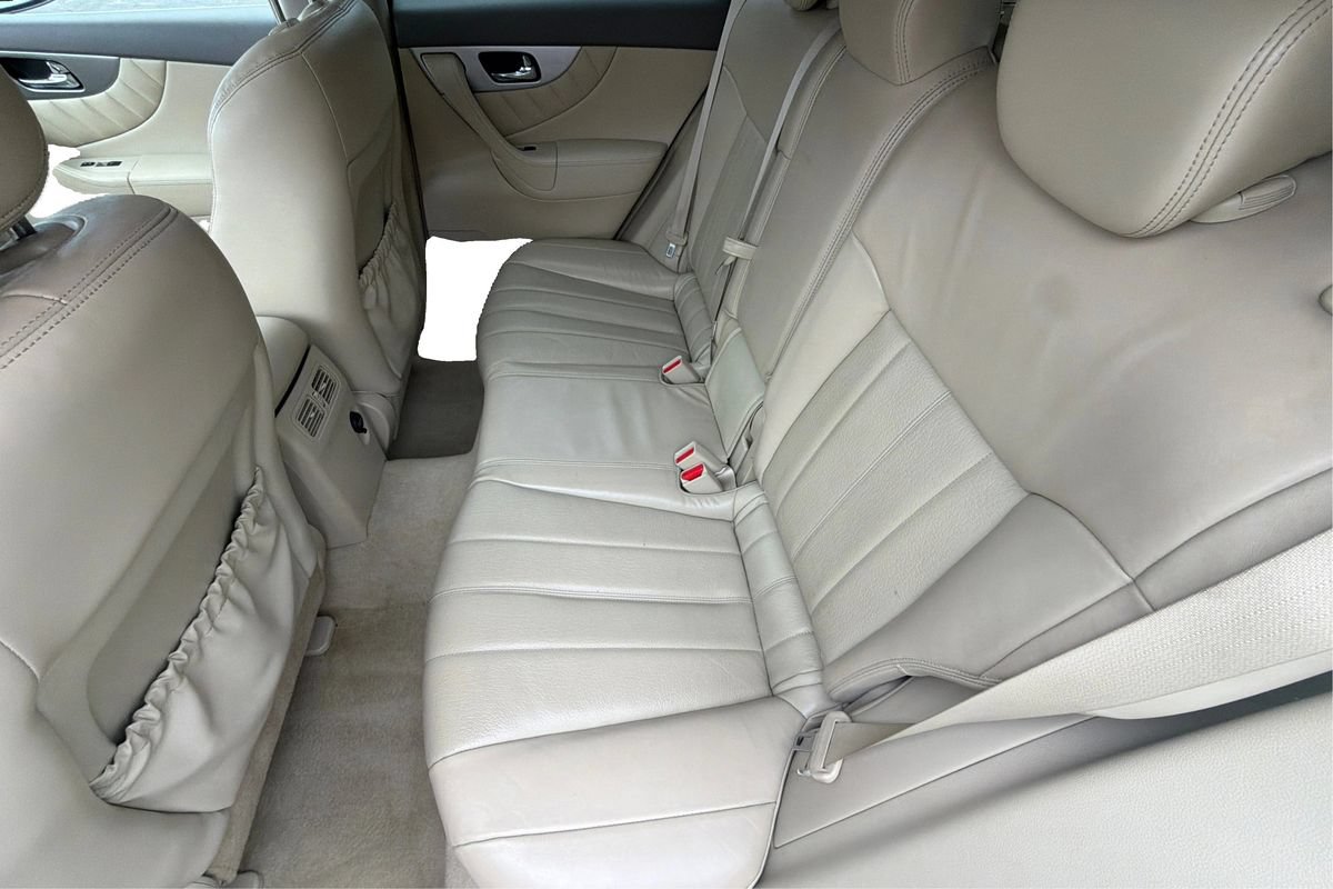 Used 2016 INFINITI QX70 2WD w/ Premium Package image 10