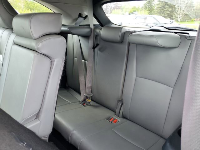 Used 2021 Toyota Highlander XLE AWD/4WD image 30