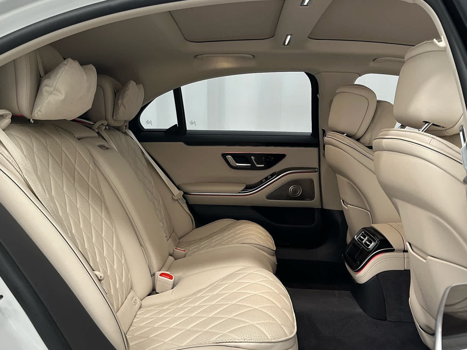 Used 2024 Mercedes-Benz S 580 4MATIC Sedan image 20