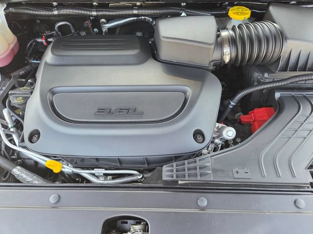 Used 2026 Chrysler Pacifica Limited w/ S Appearance Package FWD image 33