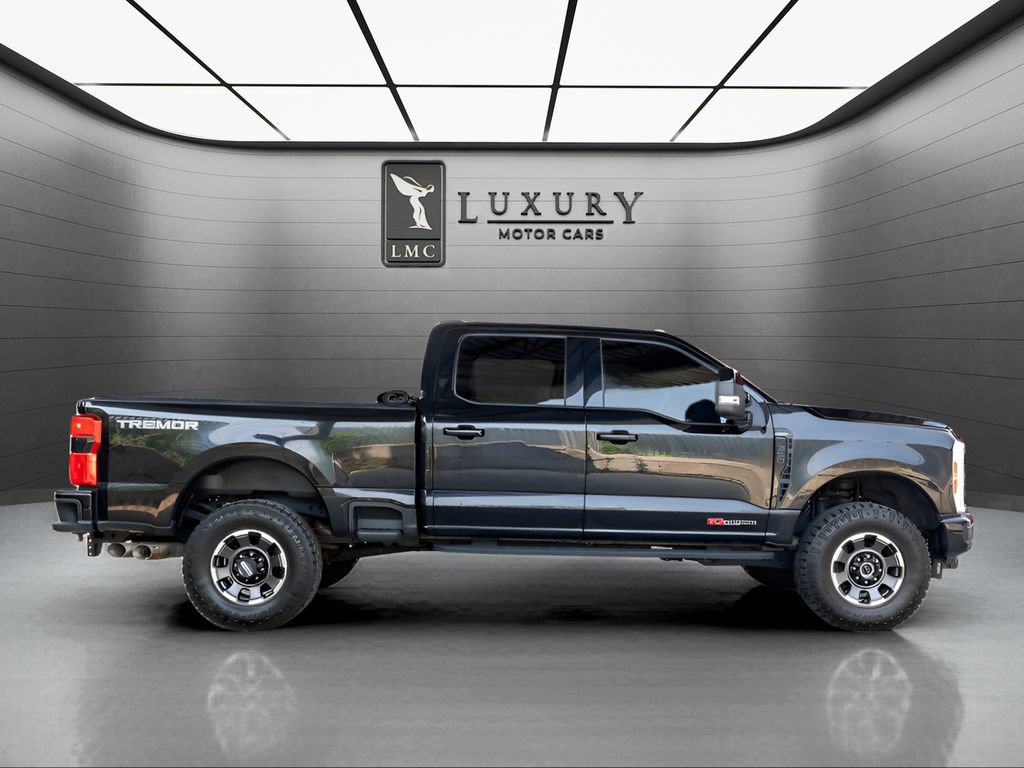 Used 2024 Ford F350 Lariat w/ Lariat Ultimate Package AWD/4WD image 9