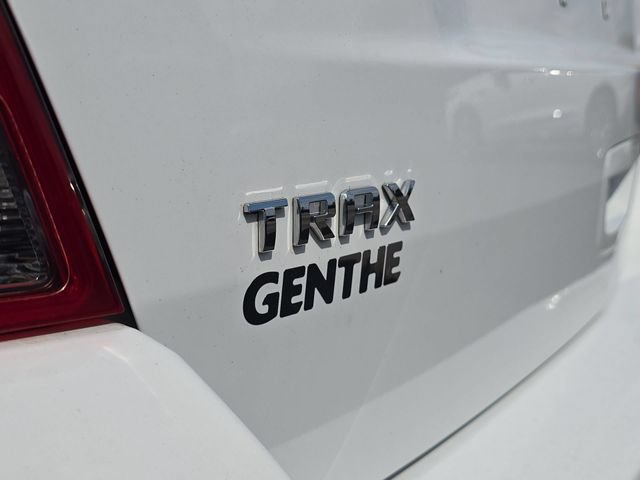 Certified 2020 Chevrolet Trax LT w/ LT Convenience Package FWD image 37