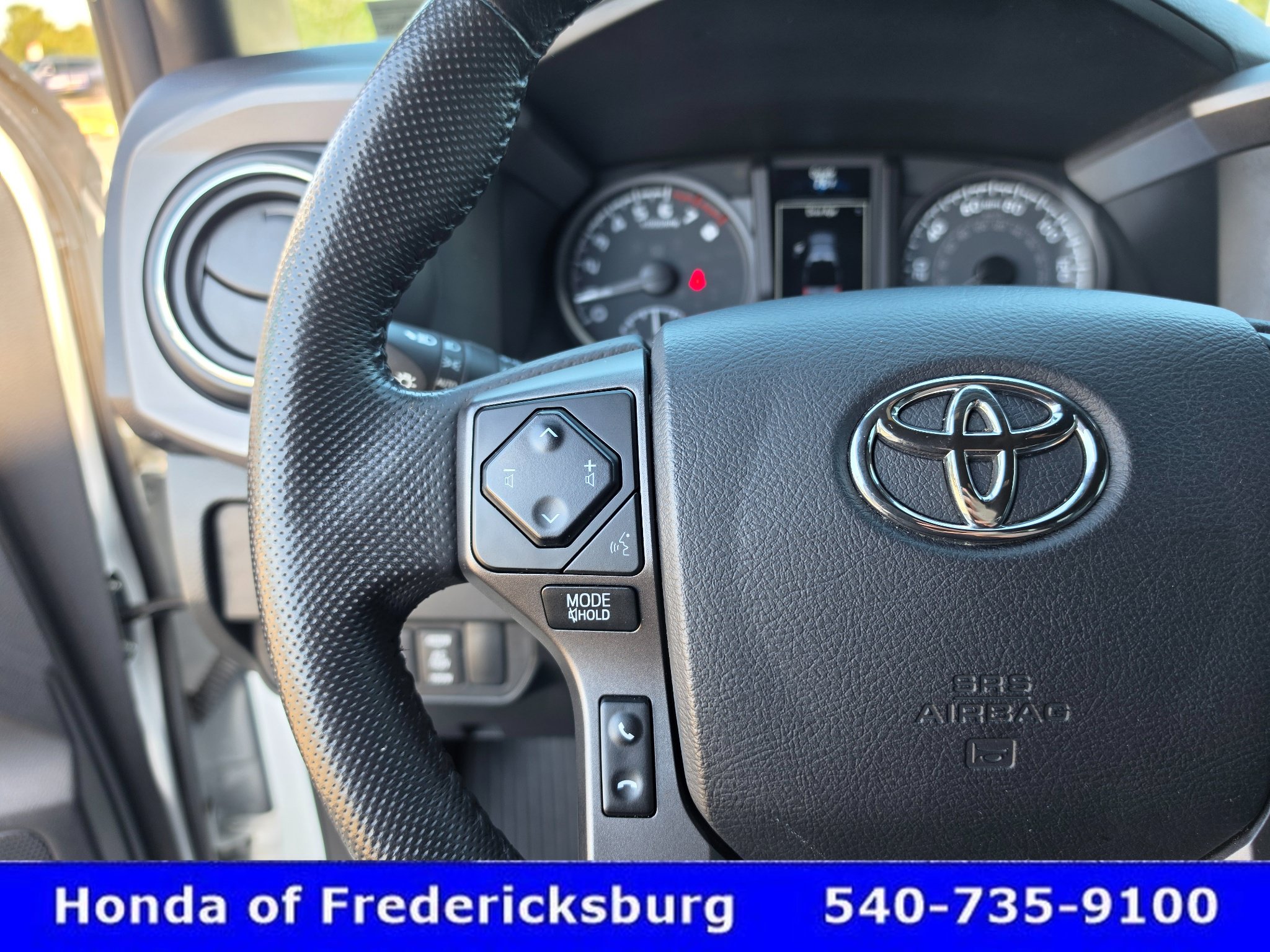 Used 2023 Toyota Tacoma TRD Sport w/ Technology Package AWD/4WD image 35