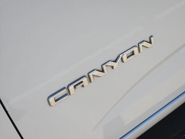 Used 2018 GMC Canyon SLT w/ Driver Alert Package AWD/4WD image 12