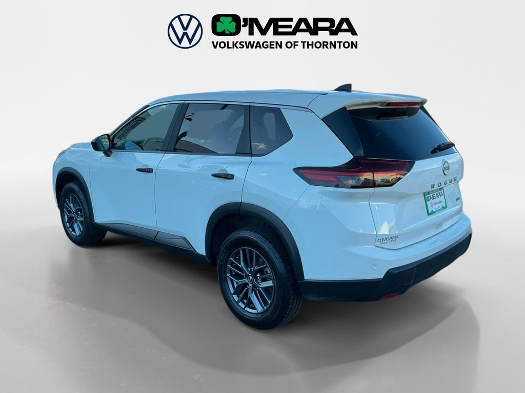Used 2024 Nissan Rogue S image 3