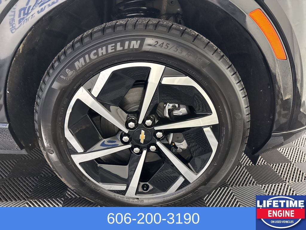 Used 2025 Chevrolet Equinox EV LT image 5