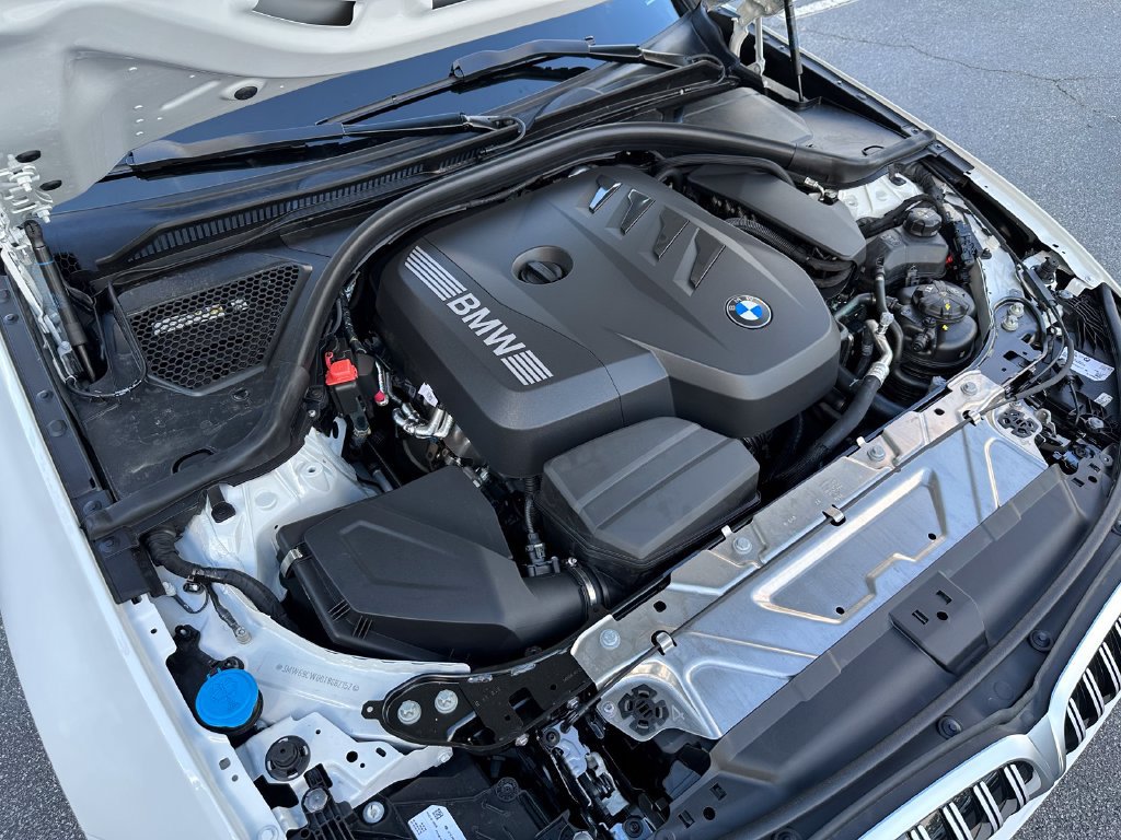 New 2026 BMW 330i Sedan w/ M Sport Package RWD image 27