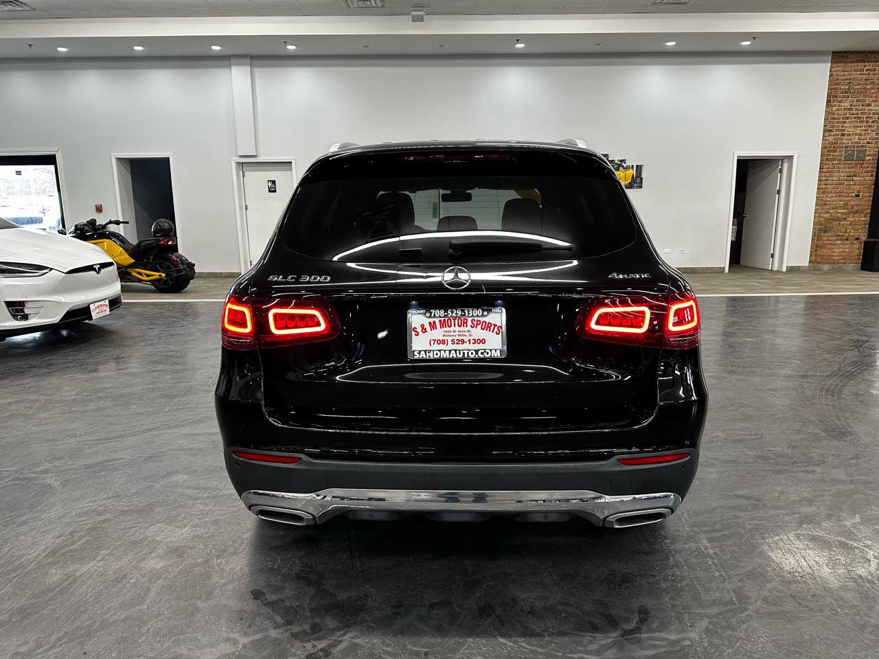 Used 2021 Mercedes-Benz GLC 300 4MATIC w/ Premium Package image 6