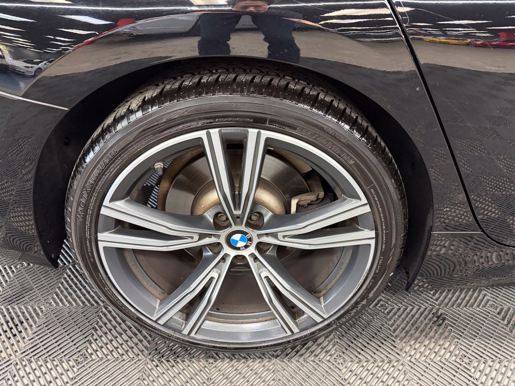 Used 2021 BMW 330i Sedan w/ Convenience Package RWD image 19