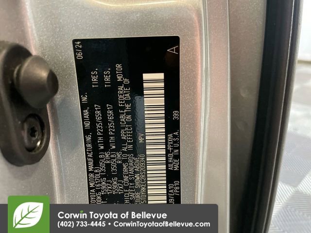 Certified 2024 Toyota Sienna XLE image 27