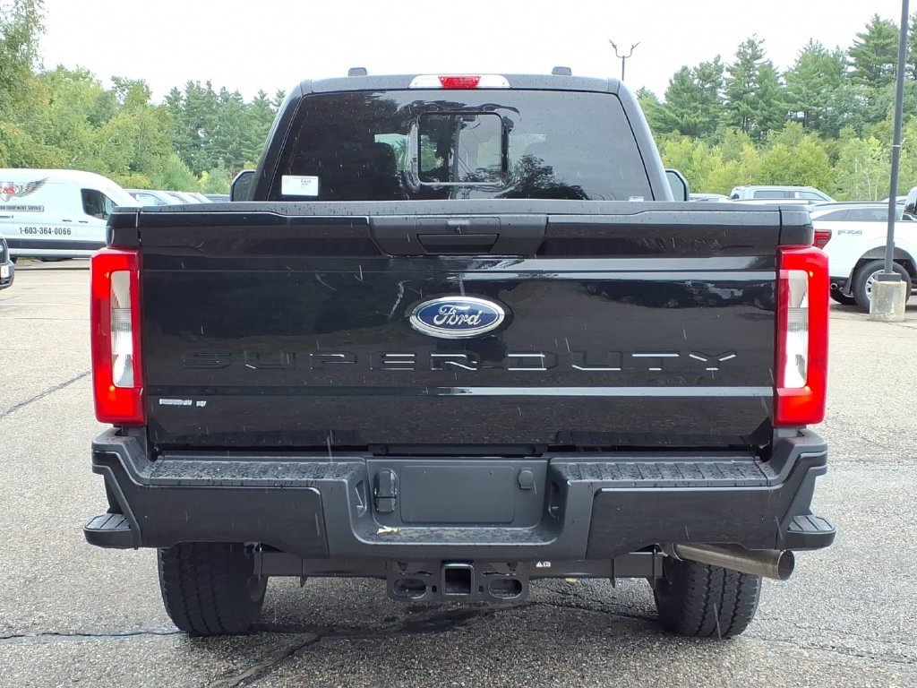 New 2026 Ford F250 XL w/ STX Appearance Package AWD/4WD image 6