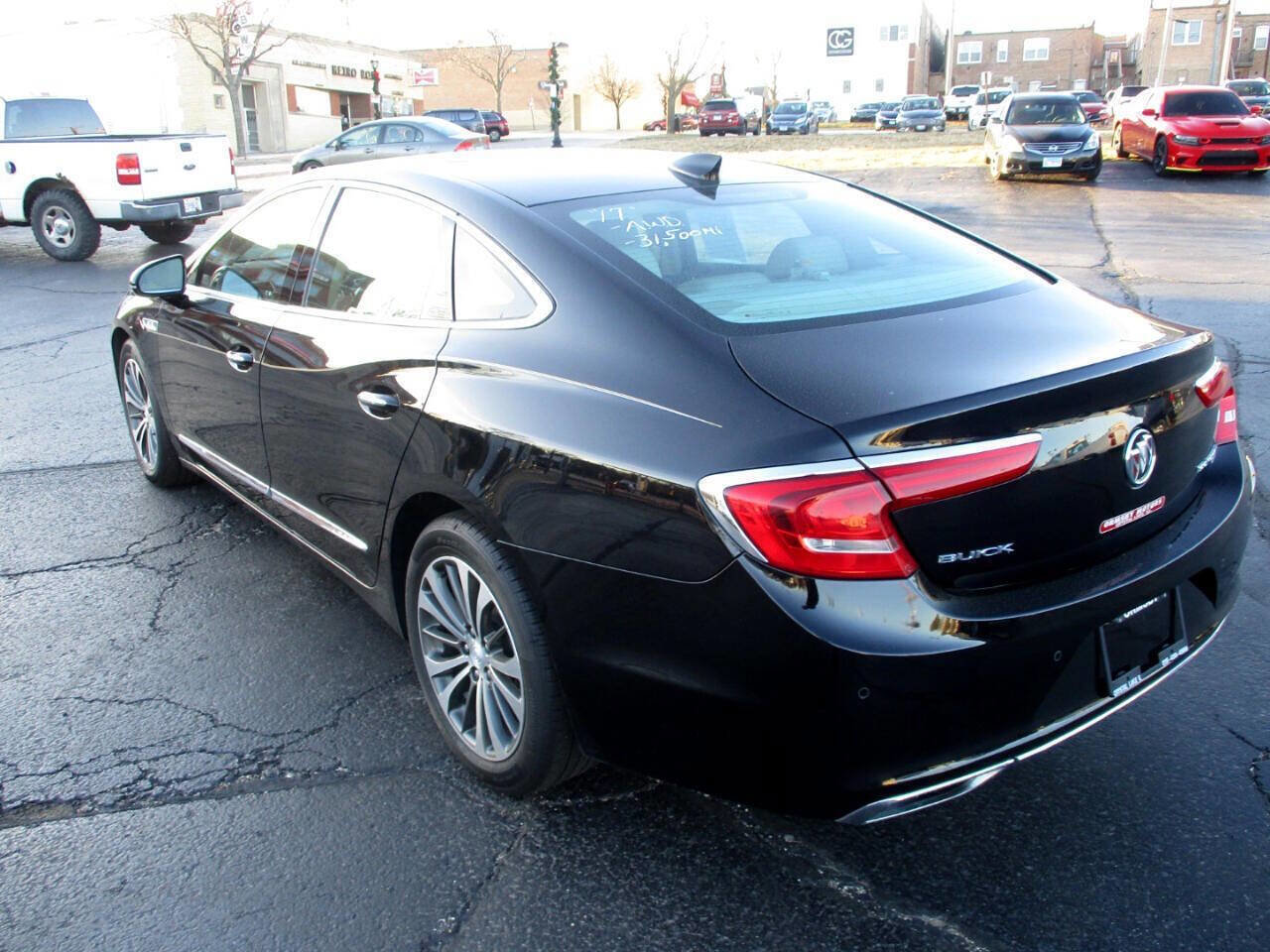 Used 2017 Buick LaCrosse Premium image 3