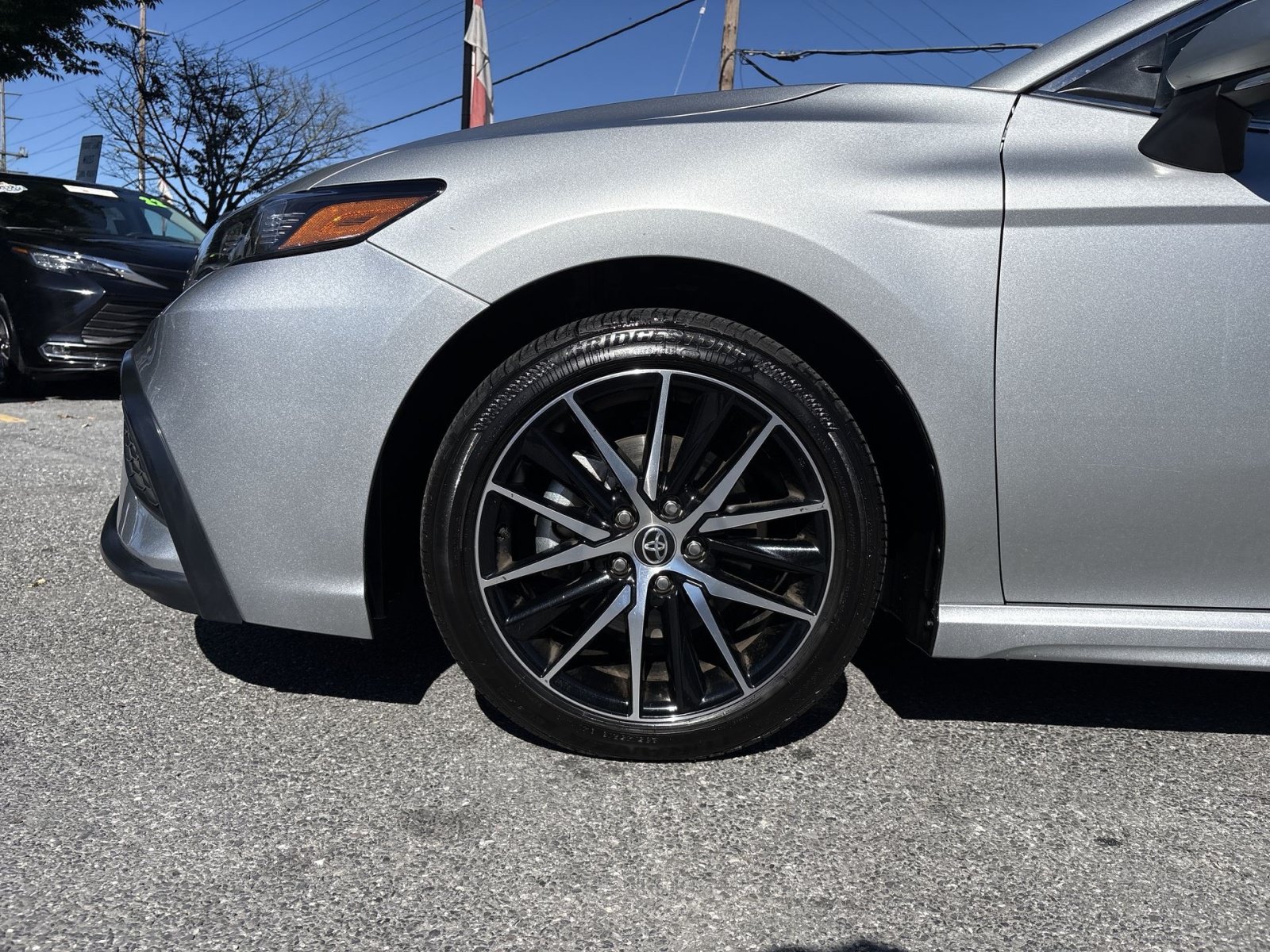 Used 2024 Toyota Camry SE FWD image 12