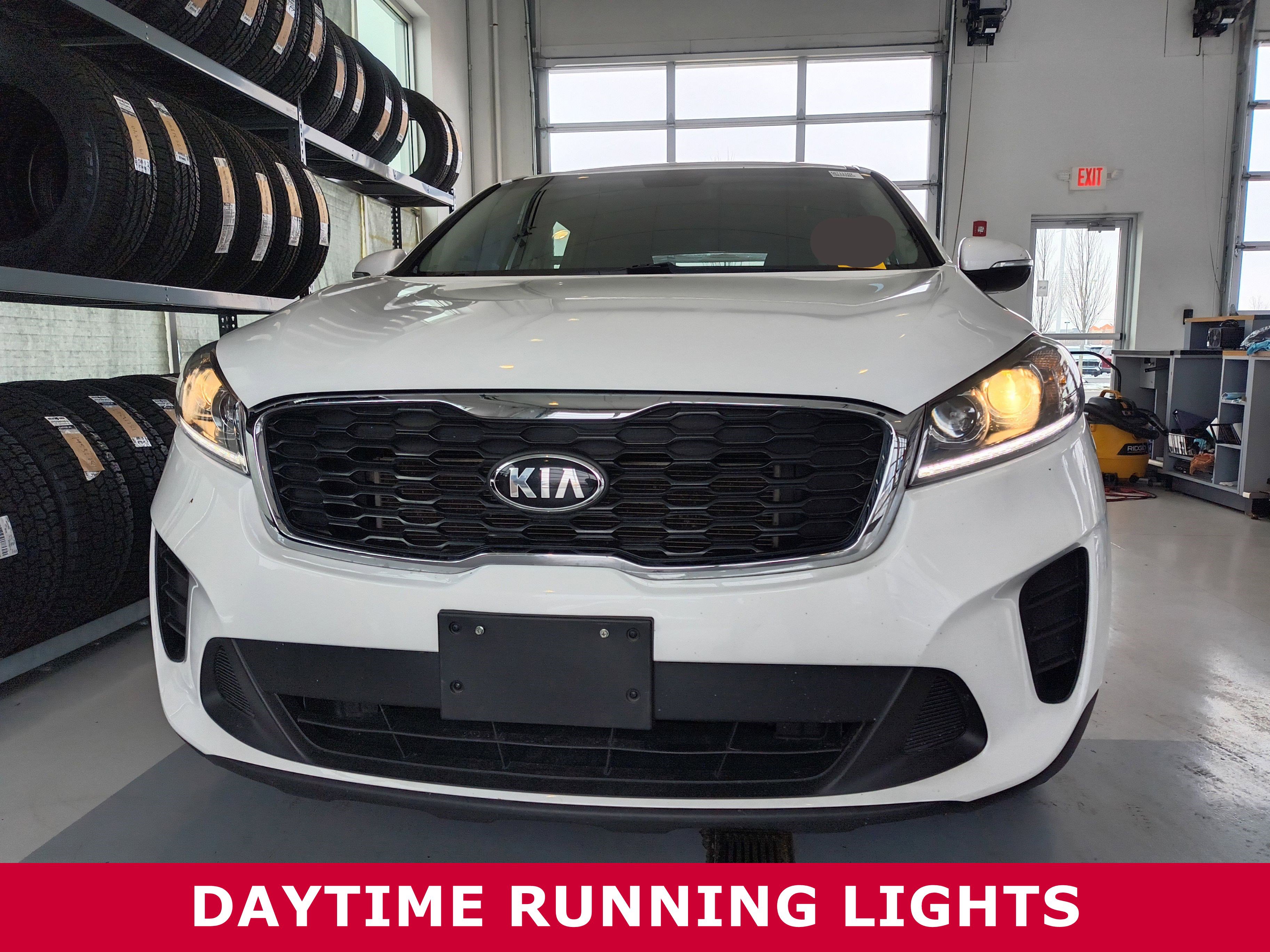 Used 2020 Kia Sorento LX image 31