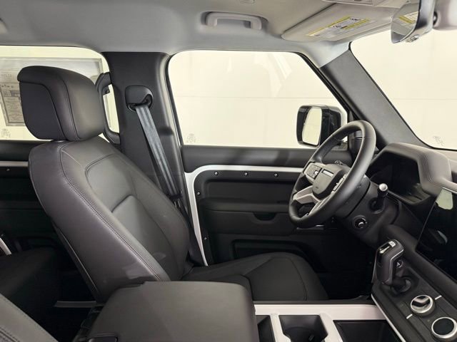 New 2025 Land Rover Defender 110 S AWD/4WD image 29
