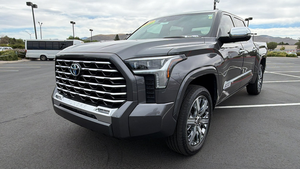 Used 2023 Toyota Tundra Capstone AWD/4WD image 7