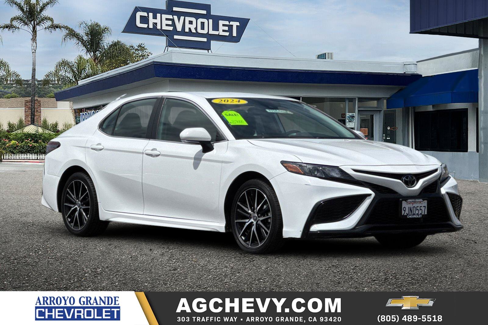 Used 2024 Toyota Camry SE w/ Convenience Package