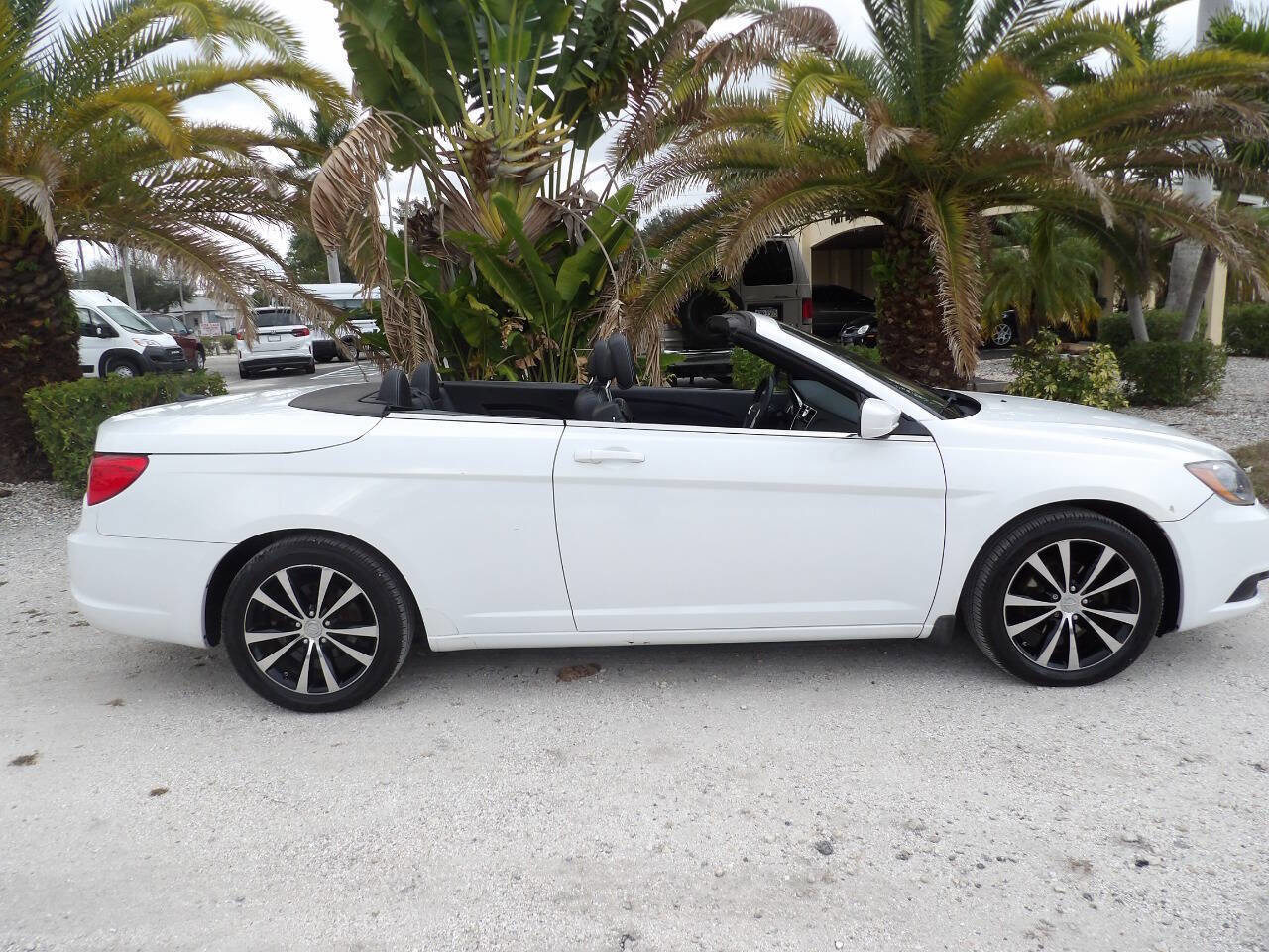 Used 2012 Chrysler 200 S image 16